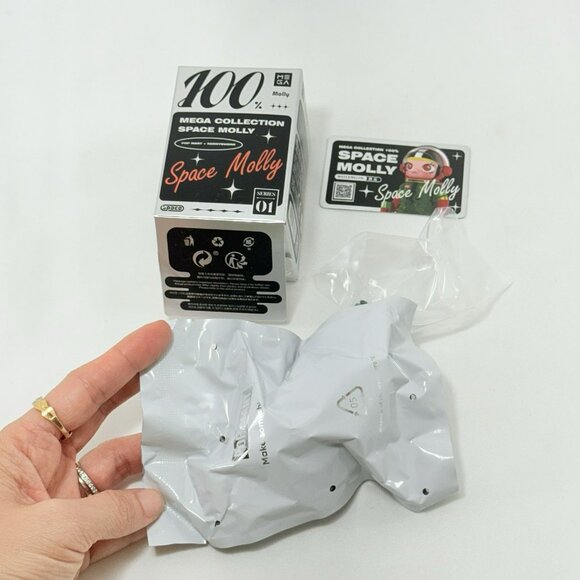 Authentic Pop Mart Mega Space Molly Watermelon Figure Toy Series 01 Unopened Box - Picture 3 of 9